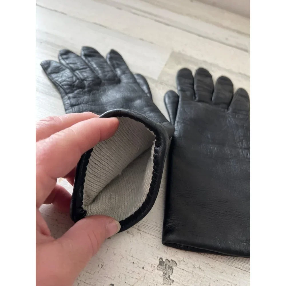 Italian black leather woman’s gloves